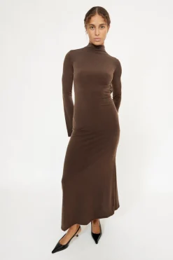 Musier Paris Robe dos-nu emnaos