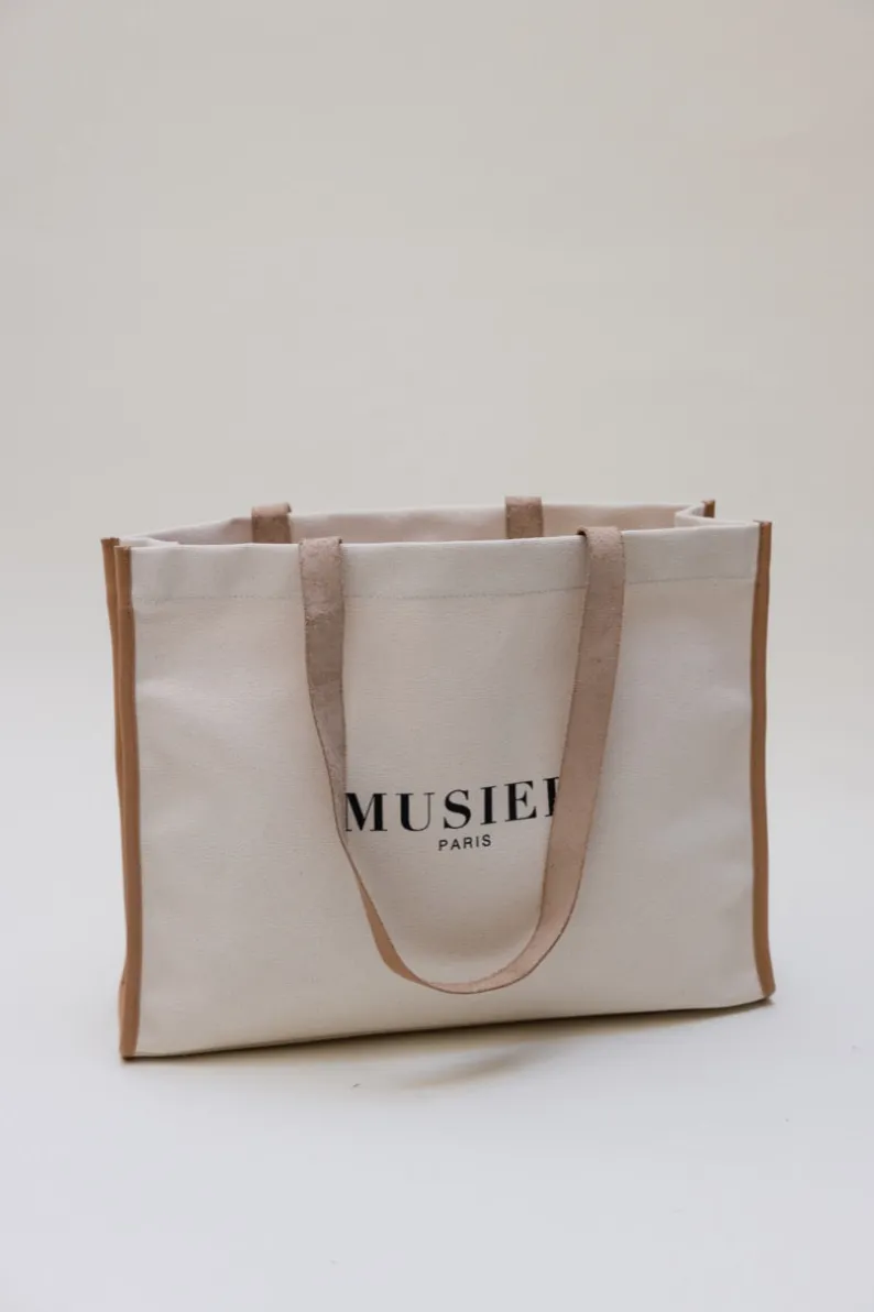 Musier Paris sac syrna
