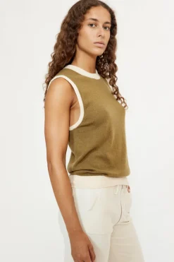 Musier Paris pull nicely